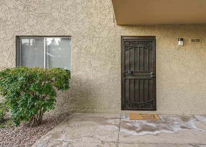 < 1 Mi To Old Town Scottsdale: W/ Patio Scottsdale