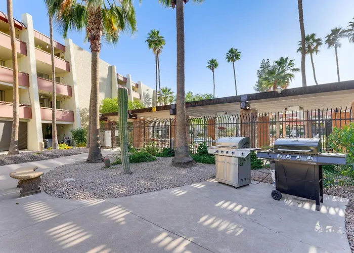 < 1 Mi To Old Town Scottsdale: W/ Patio Scottsdale