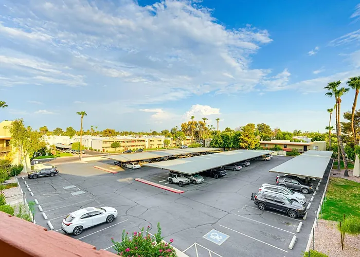 < 1 Mi To Old Town Scottsdale: W/ Patio Holiday home Scottsdale